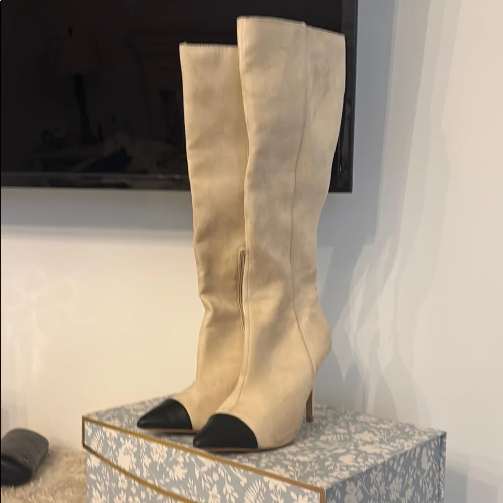 Express Cream and Black Boots with Stiletto Heel